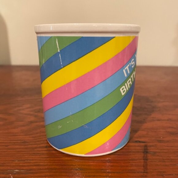 Vintage 1978 Enesco Garfield It’s Your Birthday "Big Fat Hairy Deal" Mug - Picture 7 of 9